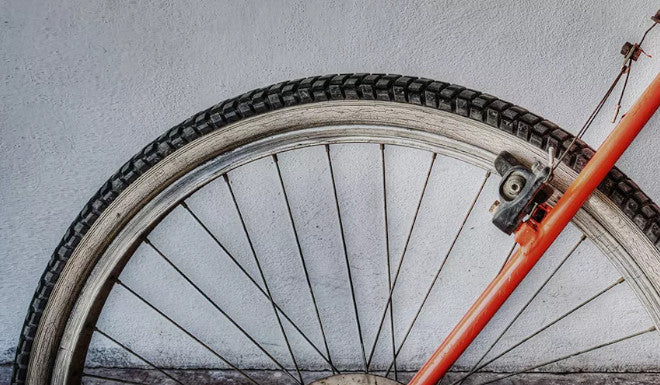 Ruota posteriore per bicicletta da 28 (20-559) per ruota libera in alluminio grigio 6/7V (bloccabile Ruota posteriore per bicicletta da 28 (20-559) per ruota libera in alluminio grigio 6/7V (bloccabile