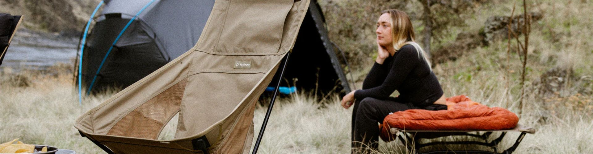chaise, lit de camp et tente helinox