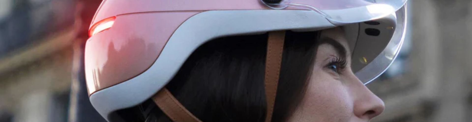 casque velo clignotant