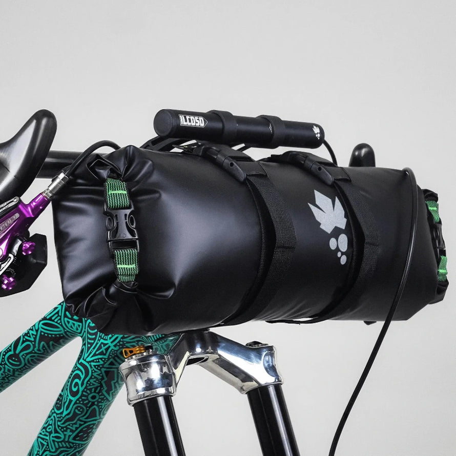 Sacoche de guidon Trunk WP Miss Grape side