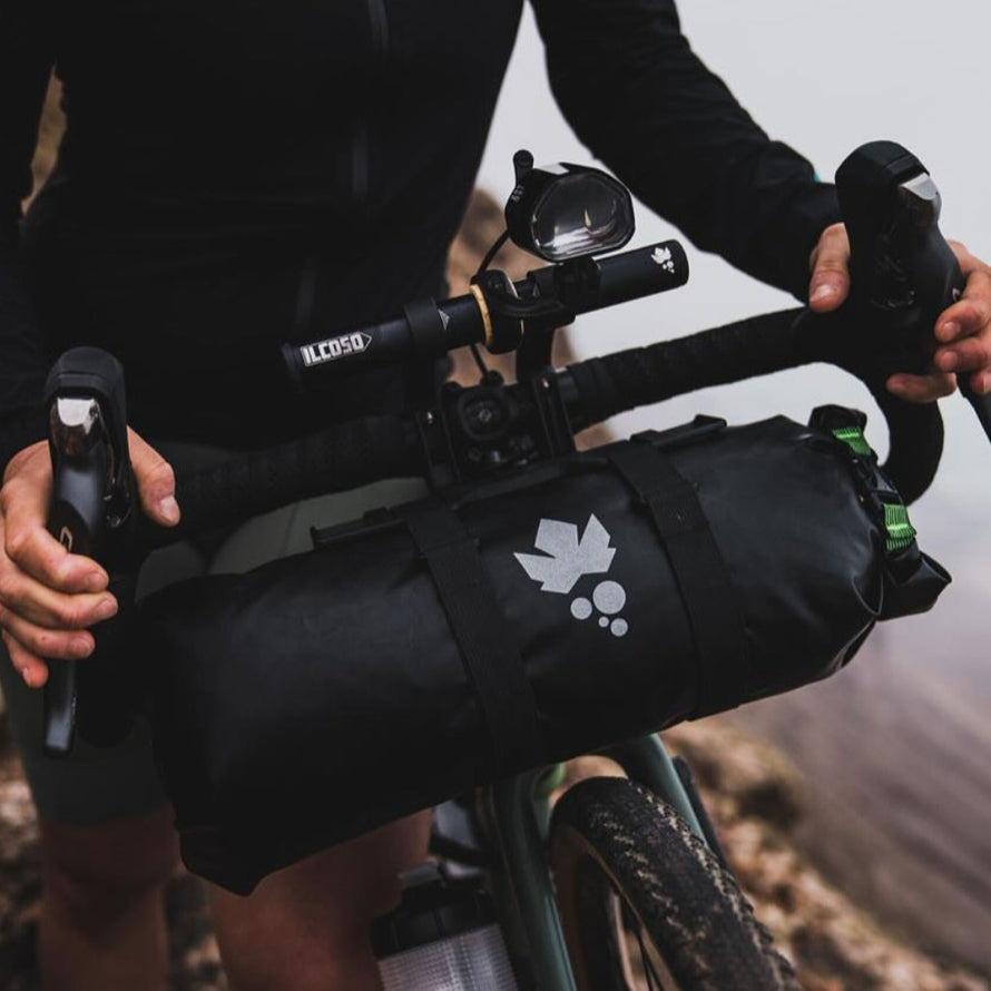 Support de sacoche de cintre ilcoso Miss Grape context