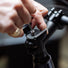 Fixation du support smartphone Loop Micro Mount de la marque 22 sur la potence de vélo pour une utilisation pratique