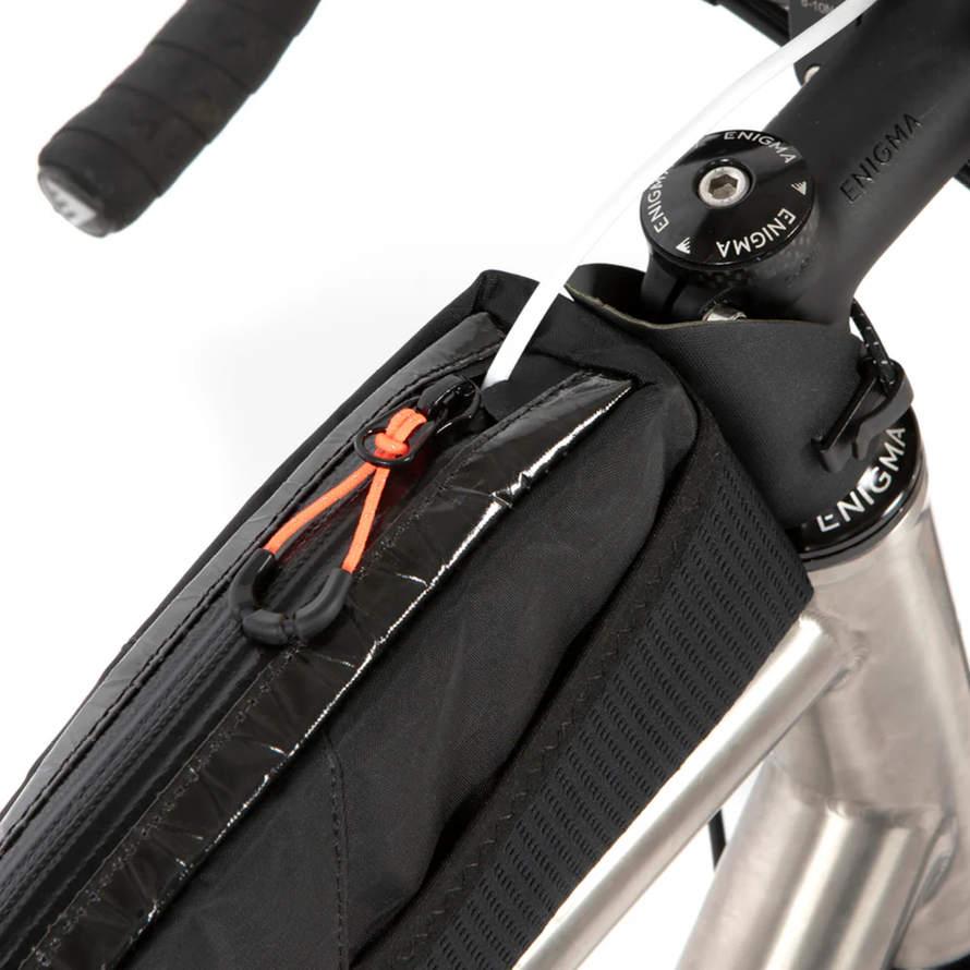 Sacoche vélo Top Tube Race – fermeture YKK Aquaguard en détail