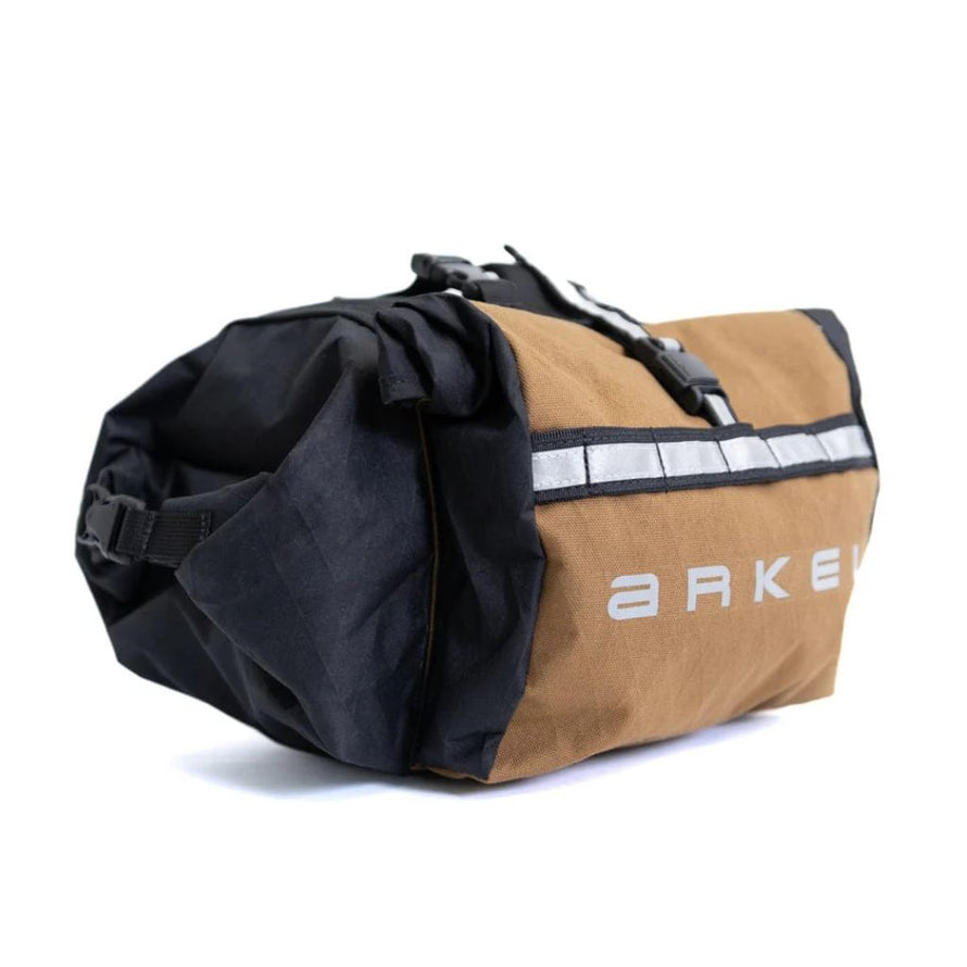 Bikepacking-Satteltasche Arkel Rollpacker Rear