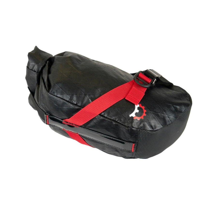 Sacoche de selle Revelate Design Shrew 2.5L vue du renforcement du dessous