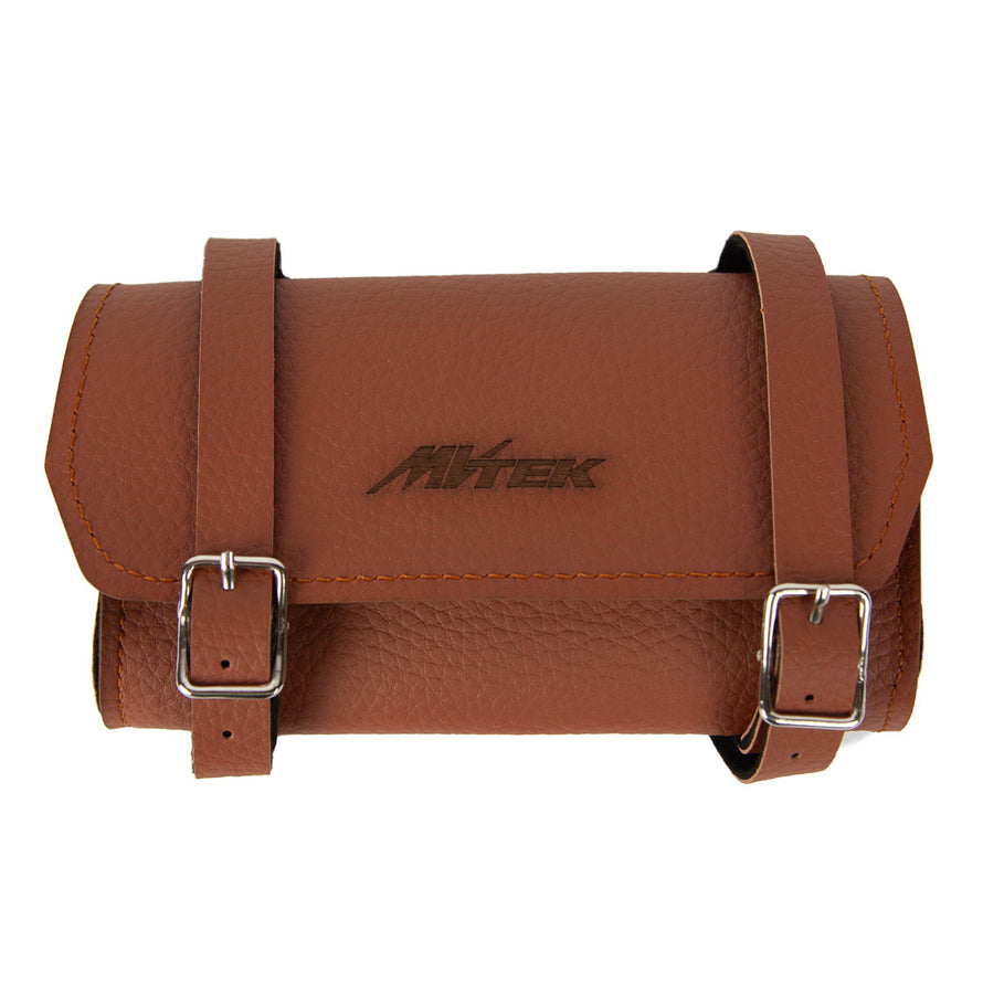 Sacoche marron style vintage imitation cuir sur selle de vélo