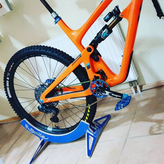 Support de vélo en bois Hopper Smile #4