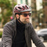 Casque vélo Abus Urban-I 4.0 bordeaux avec lumière intégrée pour sécurité et confort en milieu urbain
