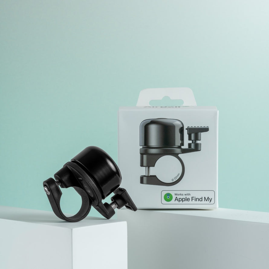 Sonnette AirBell Pro 22 mm noire avec boite, fixation simple et design élégant pour vélo urbain