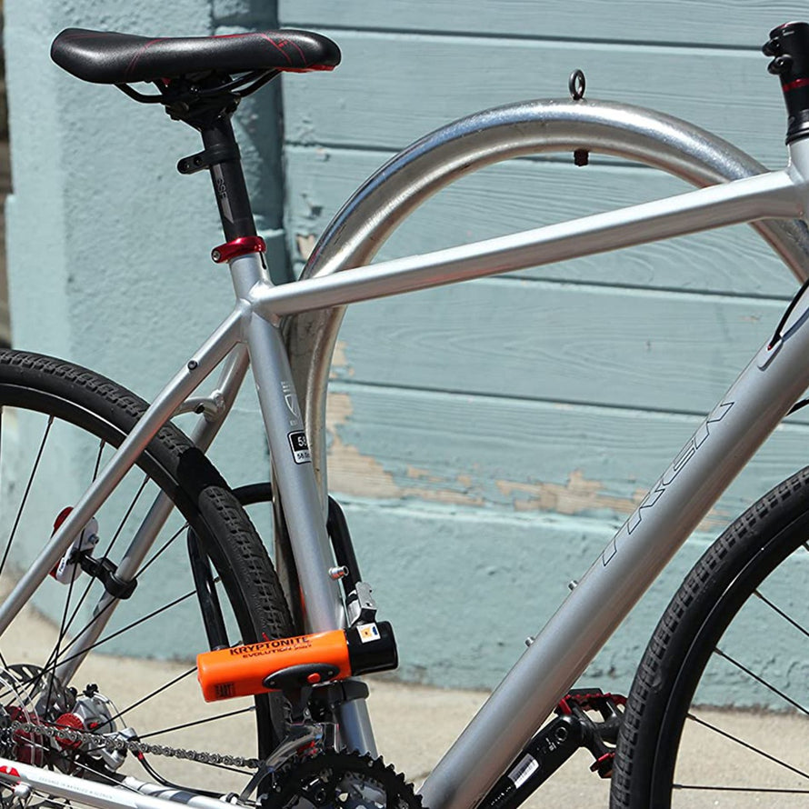 Antivol vélo U Evolution STD de Kryptonite avec support de fixation, sécurité renforcée pour vélo urbain