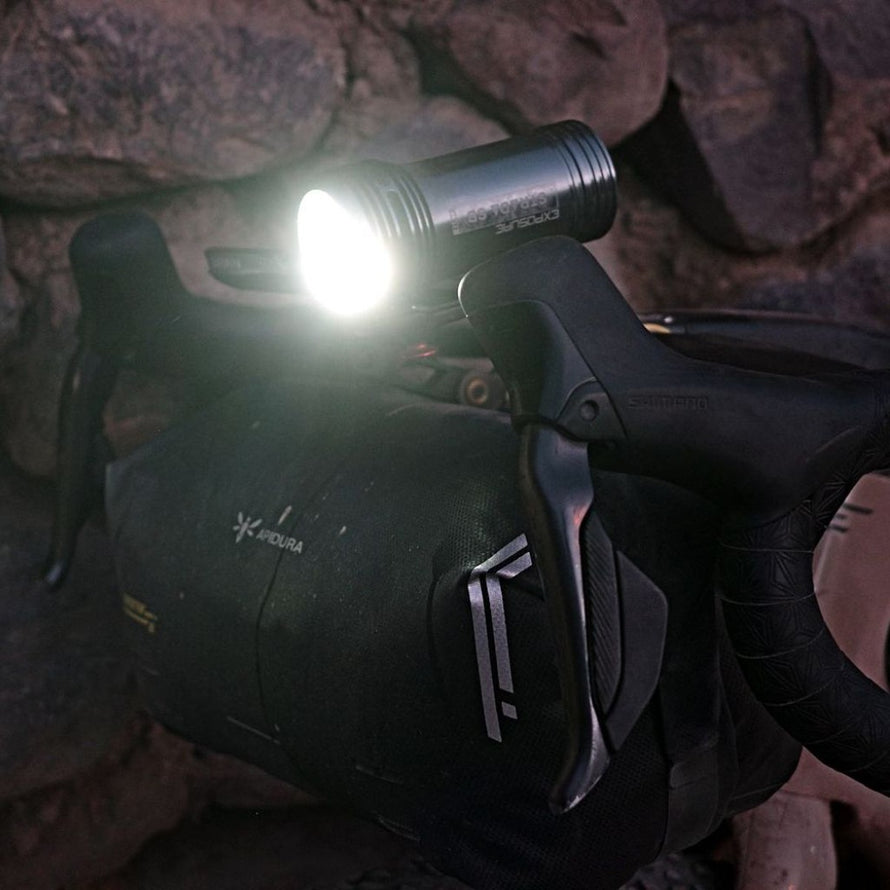 Support accessoires Expedition Apidura pour vélo d'aventure, fixation solide et pratique