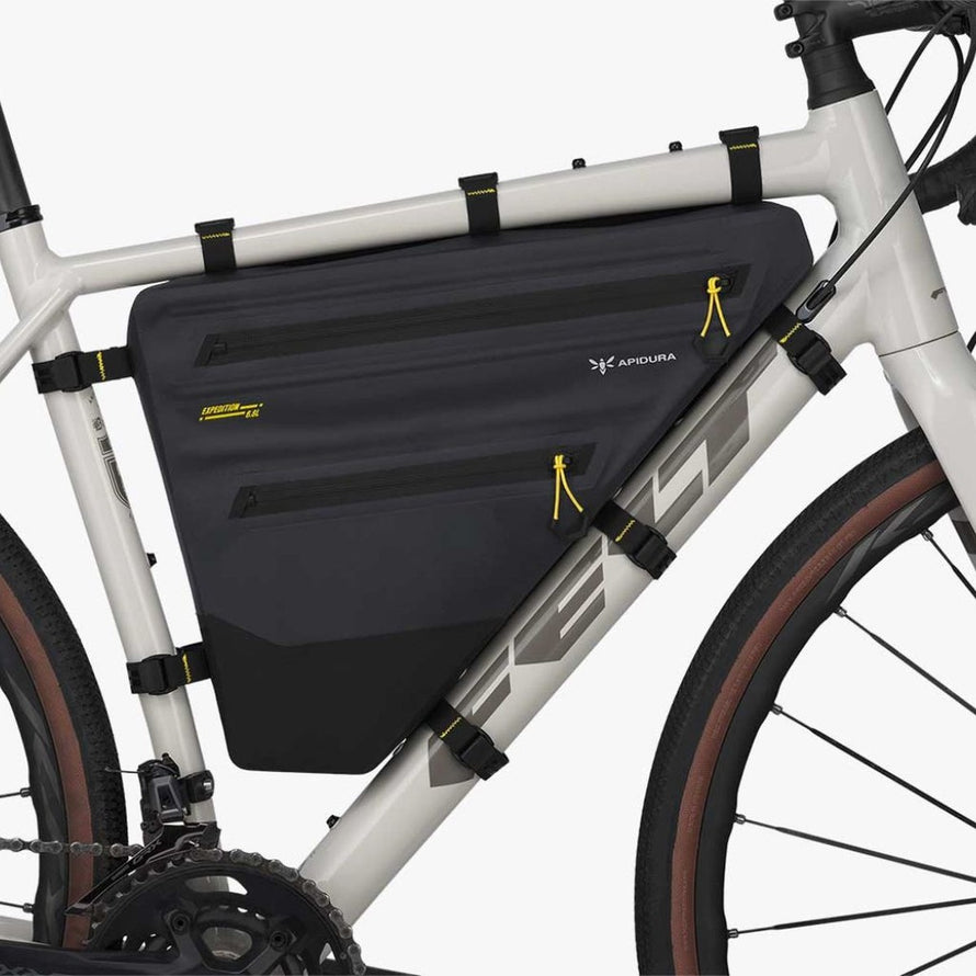 Sacoche de cadre Full Frame Pack Expedition Apidura compacte et imperméable pour bikepacking et aventures à vélo