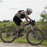Sacoche de tube superieur Apidura Aero 0.4L noire, ideale pour velo gravel et vtt, robuste et aerodynamique