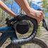 Sacoche de guidon etanche Arkel Burrito noire compacte fixee sur guidon de velo gravel pour cyclotourisme