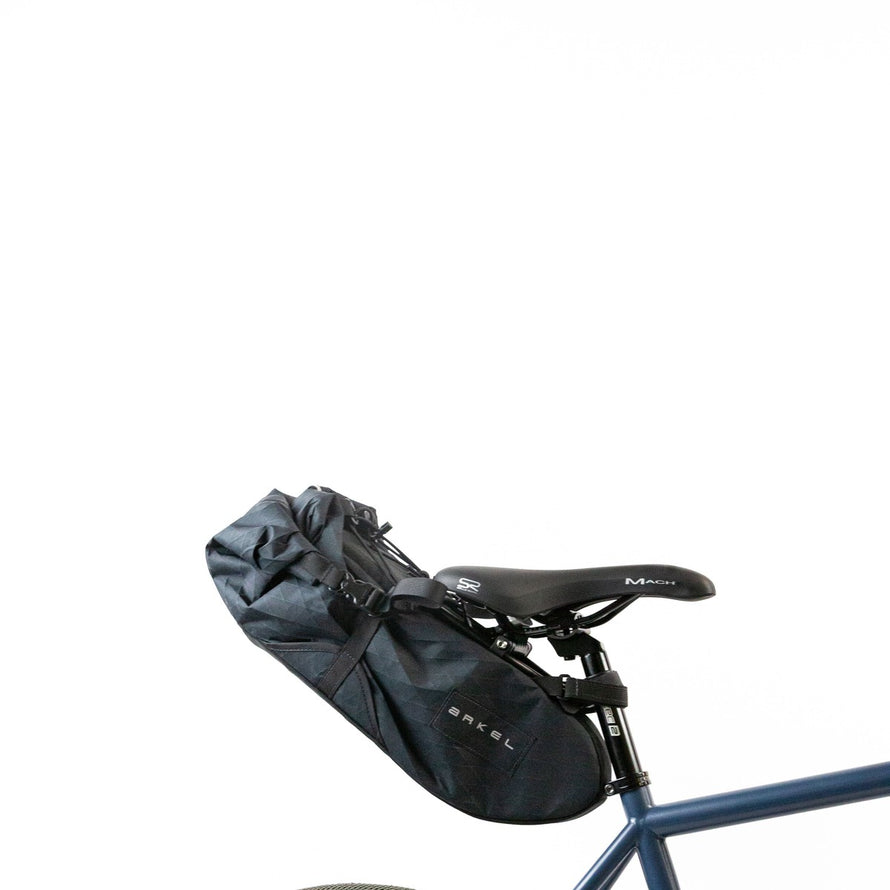 Sacoche de selle roulée noire Arkel Pack Bikepacking 34,5 L résistante et étanche pour voyages à vélo