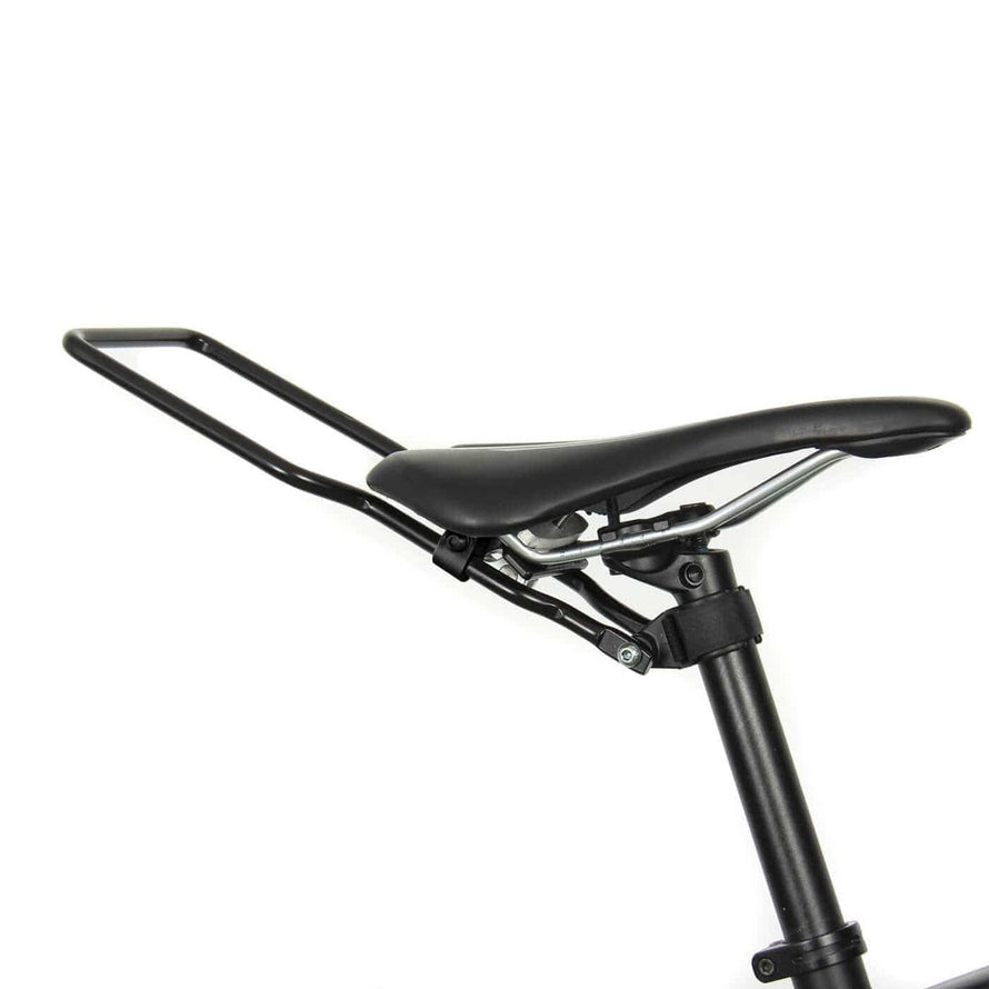 Sacoche de selle bikepacking Arkel Seatpacker noire avec fixation metal solide pour voyages velo