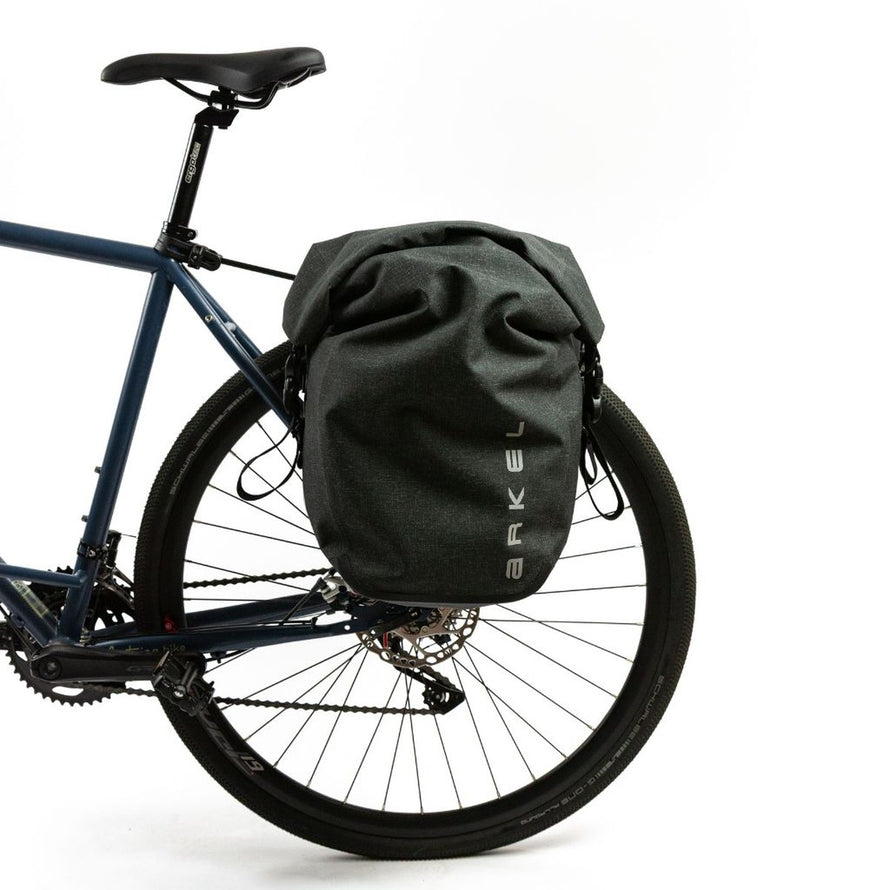Sacoches etanches Arkel Orca 2 noires 2x17,5L pour velo, ideal pour cyclotourisme et transport securise
