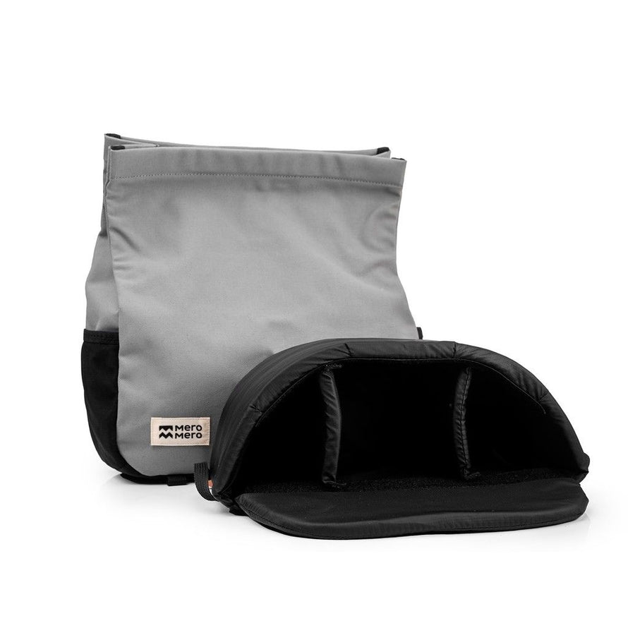 Intérieur de la sacoche MeroMero Piha avec séparateurs amovibles pour organiser le rangement.