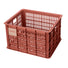 Caisse vélo Basil Crate terracotta pour porte-bagages, légère et aérée pour un transport urbain sécurisé et pratique