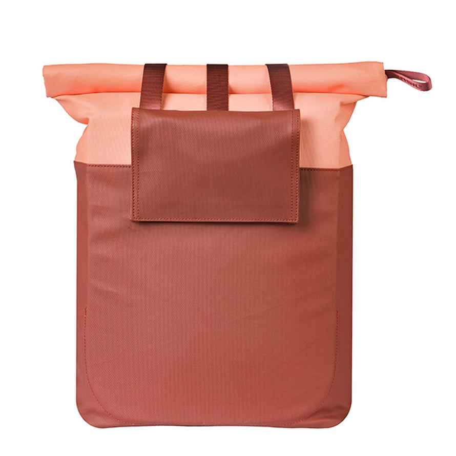Sac cabas etanche Basil Vive 20 L en rose poudre et terre, parfait pour velo et protection contre la pluie