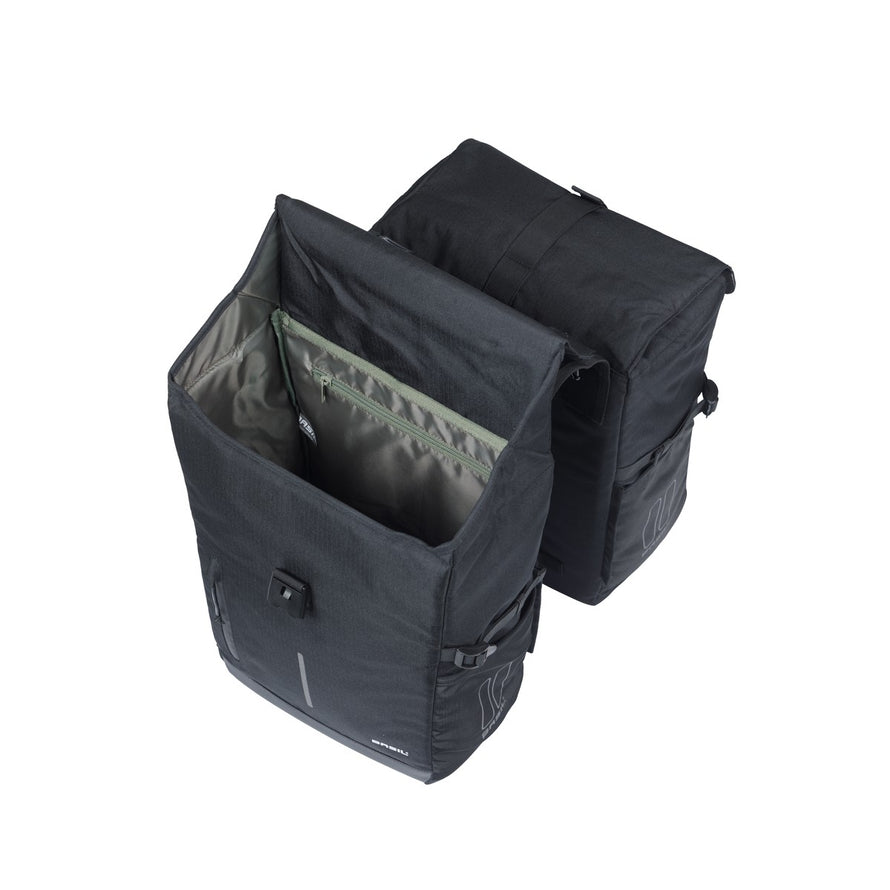 Sacoche double noire Basil Move 2 x 15L avec fixation universelle pour porte-bagages vélo robuste et spacieuse