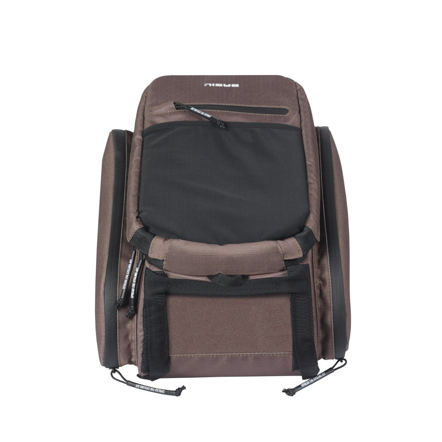 Sacoche vélo Basil Move Trunkbag 10-26L marron compatible porte-bagages MIK, design pratique et modulable pour vélo urbain