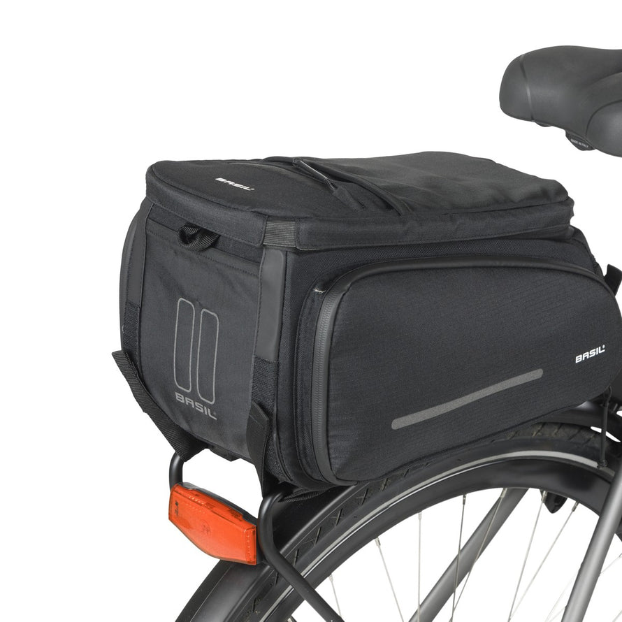 Sacoche vélo Basil Move Trunkbag 10-26L noire compatible porte-bagages MIK, robuste et modulable pour cyclisme urbain