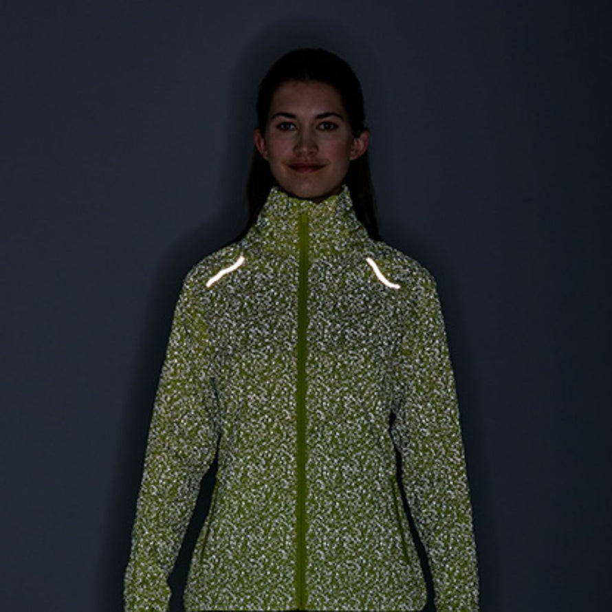 Veste de pluie idéale pour la sécurité des cyclistes avec imprimés réfléchissants