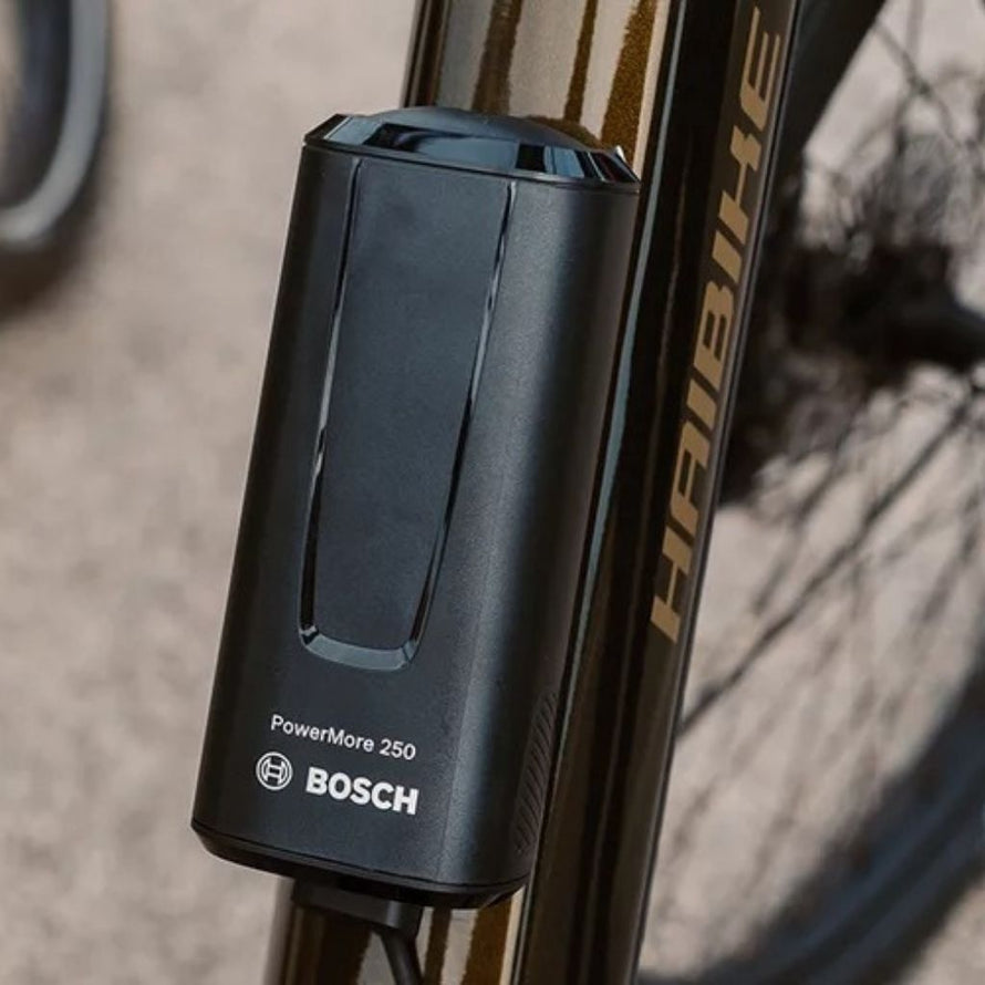 Batterie d’appoint Bosch PowerMore 250 montée sur le cadre d’un vélo électrique avec Smart System