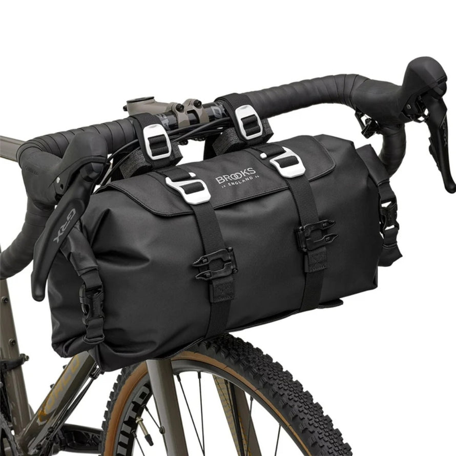 Sacoche de guidon Brooks Scape HandleBar Roll 9 L noire, étanche et robuste pour vélo gravel et aventure