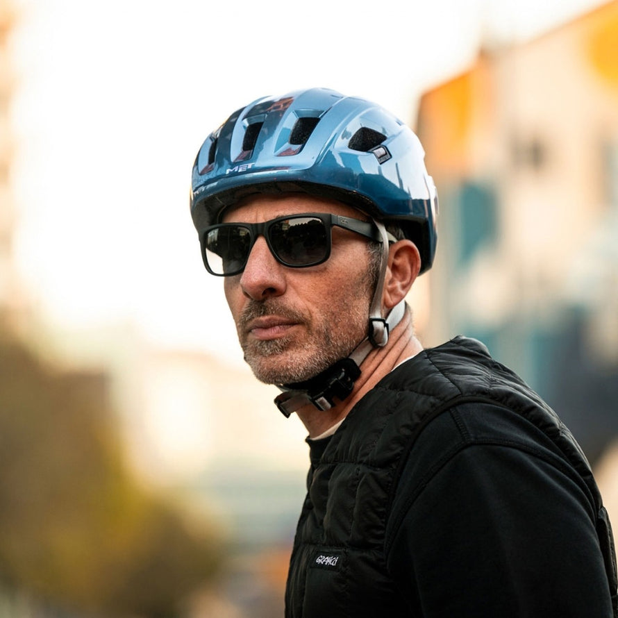 Casque Met E-Mob Mips avec eclairage LED pour velo electrique, securite et confort en milieu urbain