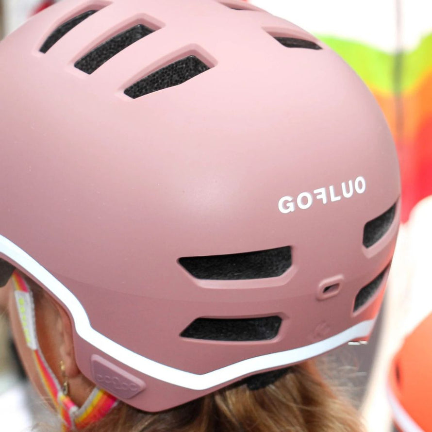 Casque vélo enfant ado GoFluo Maze Lazer haute visibilité protection optimale kineticore design soft pink