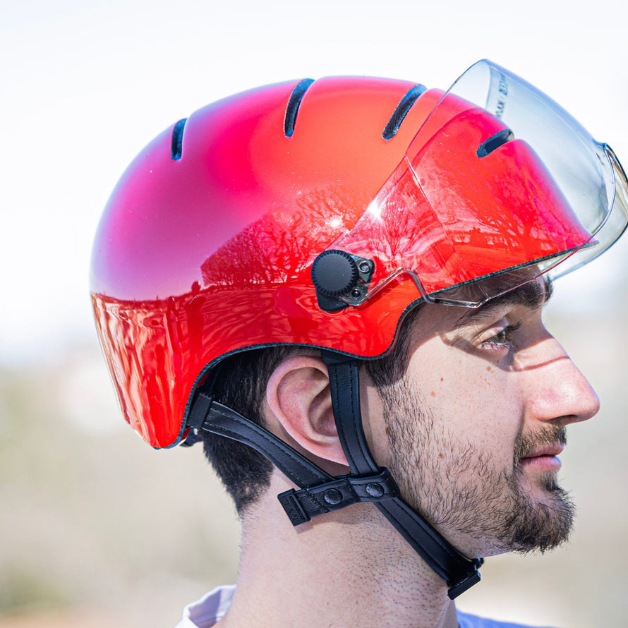 Casque vélo Kask Urban Lifestyle avec visière rouge brillant, design moderne et protection urbaine optimale