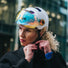 Casque vélo Kask Urban R Rainbow avec visière irisée pour cyclistes urbains recherchant style et sécurité
