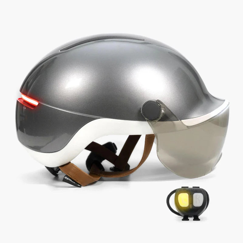 Casco da bici con visiera luminosa e indicatori di direzione – Overade Life