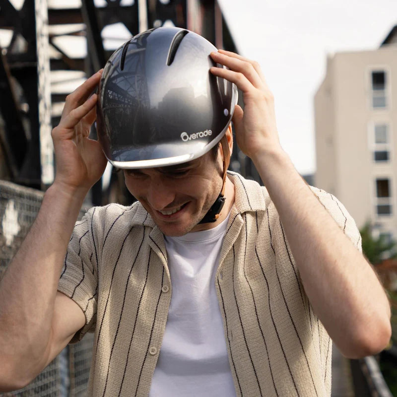 Casco da bici luminoso con indicatori di direzione – Overade Life