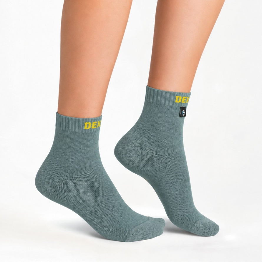 Chaussettes vélo DexShell Crew ultra fines et imperméables pour une protection efficace et un confort durable