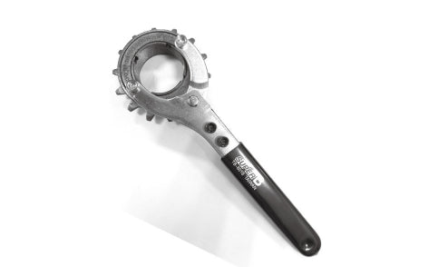 Clef à double ergots avec ergots supplémentaires