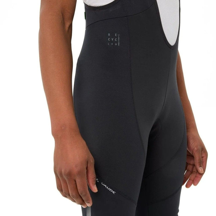 detail lateral du collant velo avec peau de chamois vaude matera ii avec inserts reflectifs