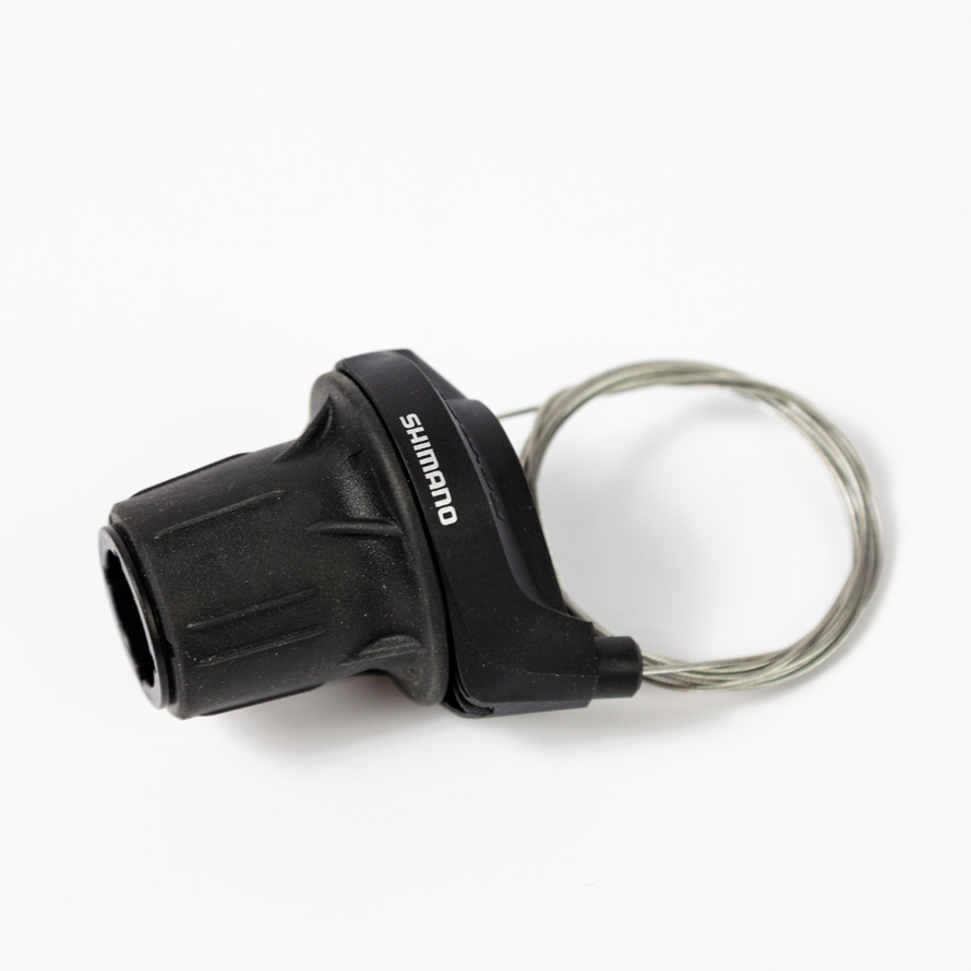 Détail de la poignée rotative et du grip de la commande Shimano Revoshift 7 vitesses