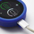 Compteur GPS Bellelli Beeline Velo 2 en charge avec affichage batterie et smartphone