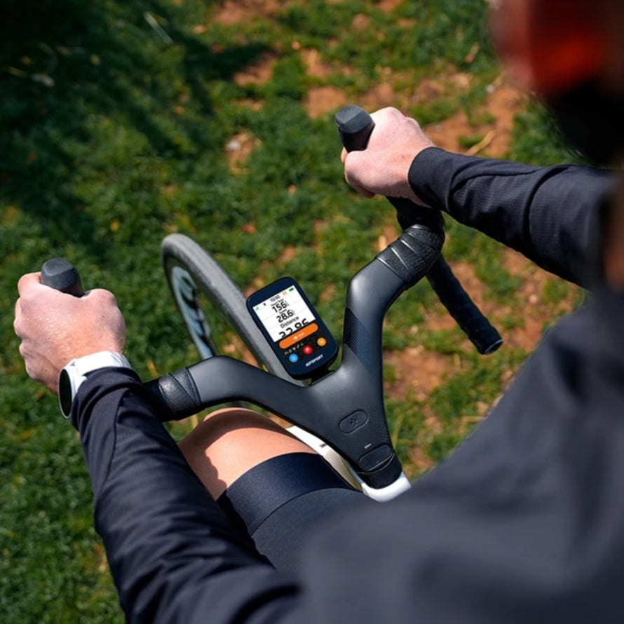 Compteur vélo iGPSport BSC500 222 avec écran multifonctions et données précises pour cyclistes exigeants