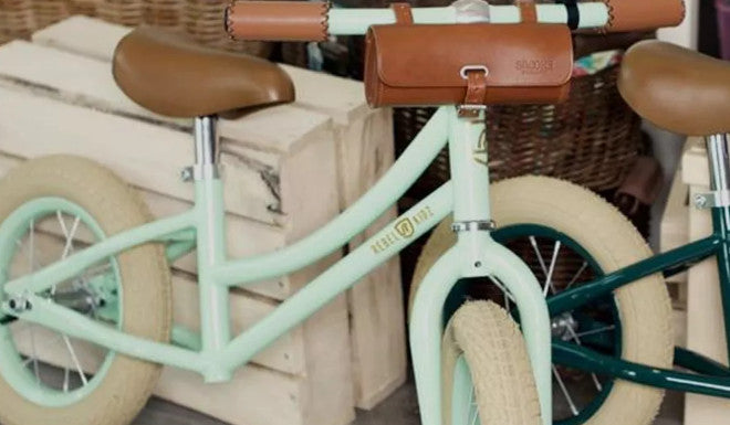 Wie wählt man ein Kinderlaufrad aus?