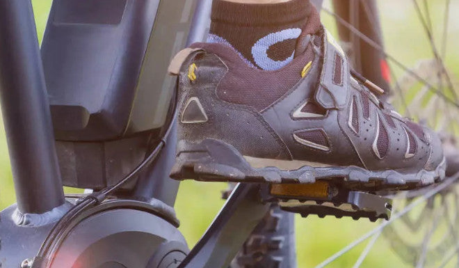 Den Akku von E-Bikes und Rollern laden und warten