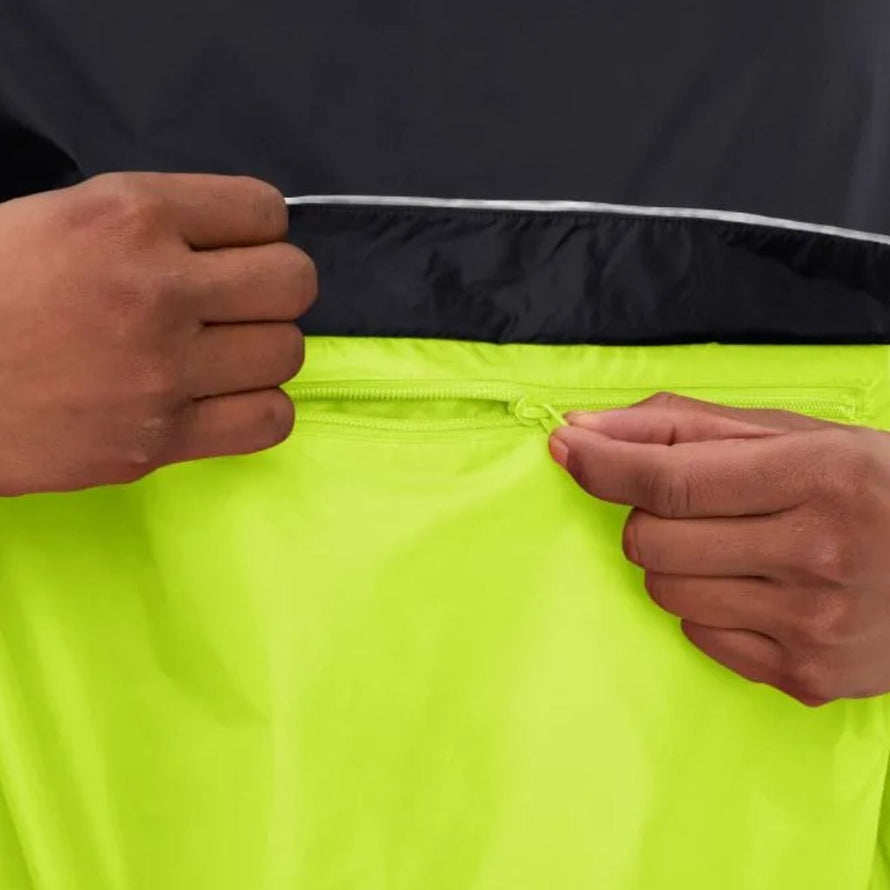 Poncho jaune réfléchissant pour cyclistes avec poche de rangement