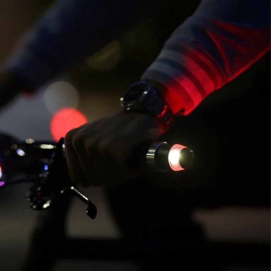 Clignotants lumineux WingLights 360 Mag Cycl pour velo, securite et signalisation optimale en conditions nocturnes