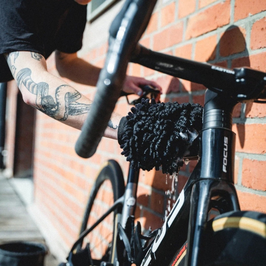 Gant microfibre Dynamic Gant de Nettoyage vélo pour un lavage précis et sans rayures du cadre et composants