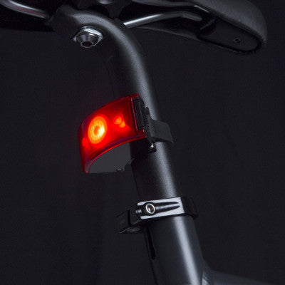 Eclairage vélo led rechargeable arrière 37 lumens Curve Bookman