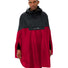 Cycliste portant de face le poncho vélo Vaude Covero II rouge et noir avec capuche