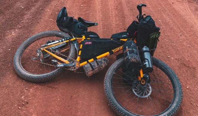 Entdecke alle unsere Tipps und Kaufanleitungen für Bikepacking